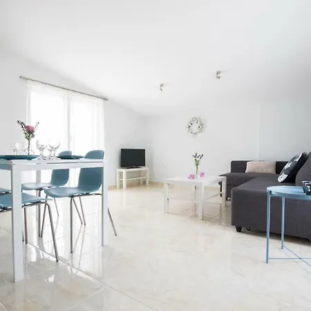 Aesthetic Apartment *